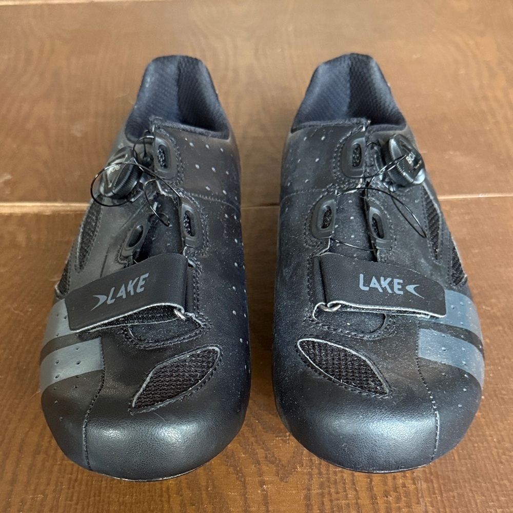 Lake Cycling Shoes - Men’s size 9